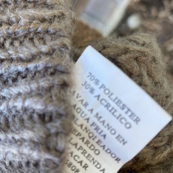 Verty Neutral Scallop Neck Sweater - OS - Picture 3 of 4